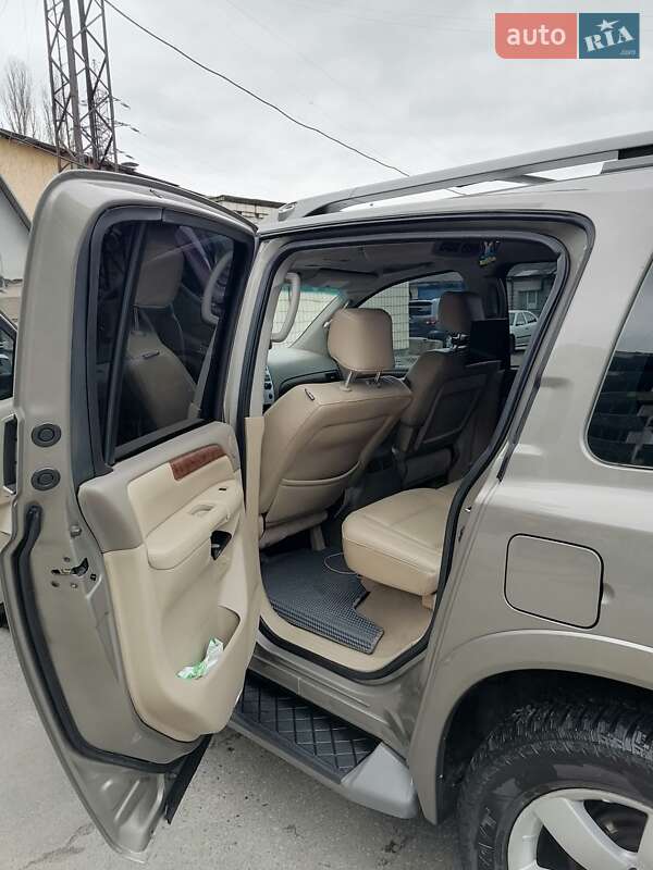 Позашляховик / Кросовер Nissan Armada 2007 в Києві