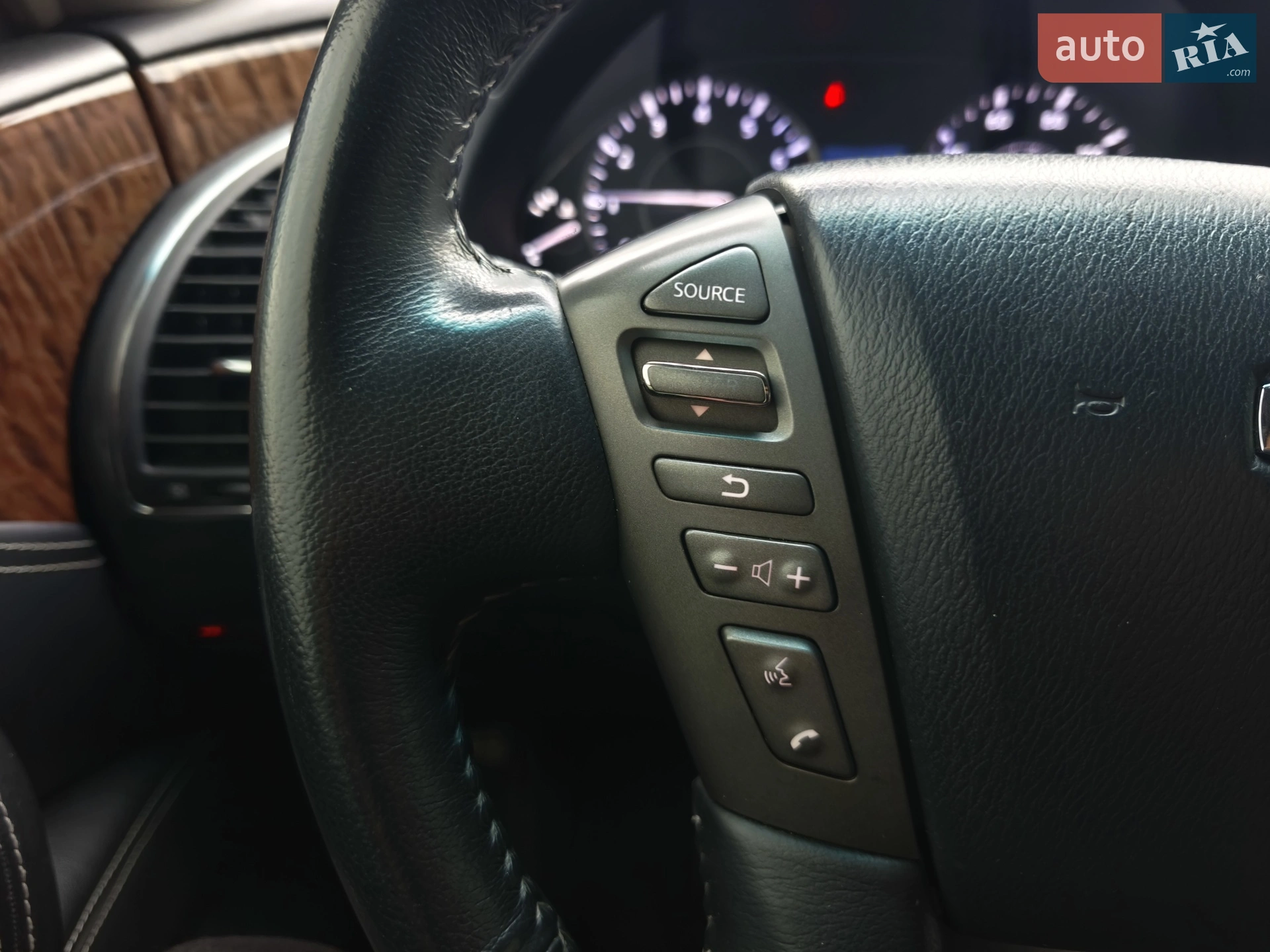 2016 Nissan Armada - мініатюра 26