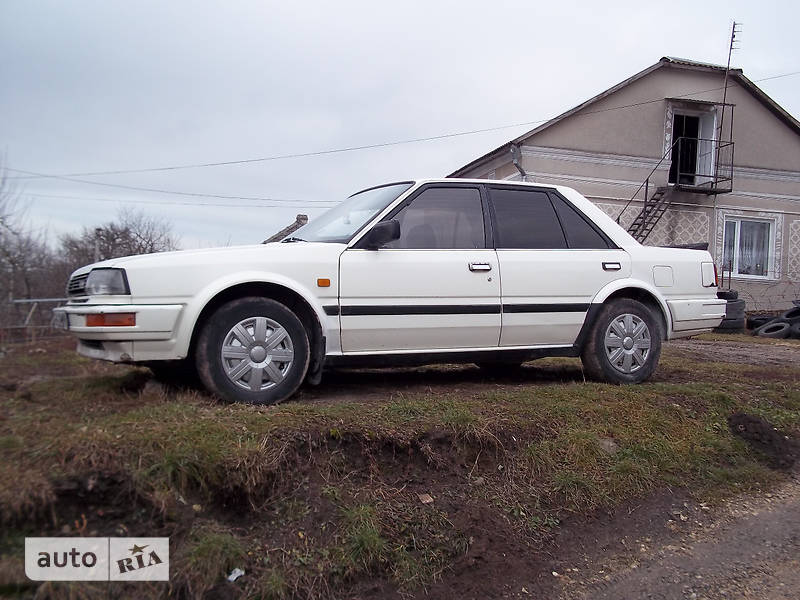 Ниссан блюберд 1988 года