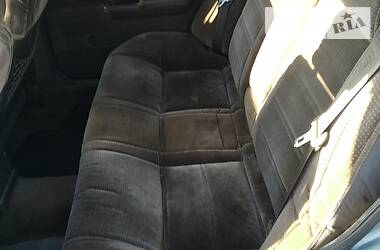 Седан Nissan Bluebird 1988 в 
