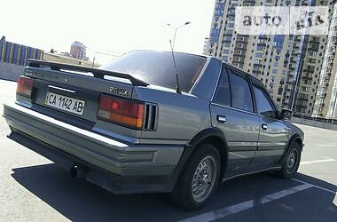 Седан Nissan Bluebird 1988 в 