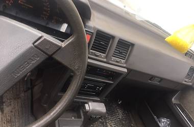 Хетчбек Nissan Bluebird 1989 в 