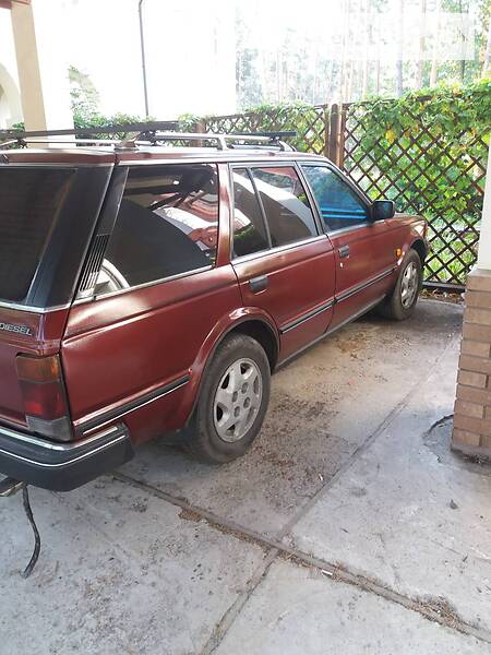 Універсал Nissan Bluebird 1985 в Києві
