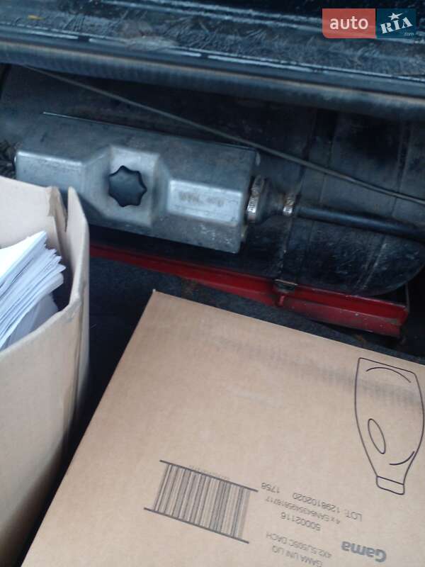 Седан Nissan Bluebird 1988 в Хмельницком