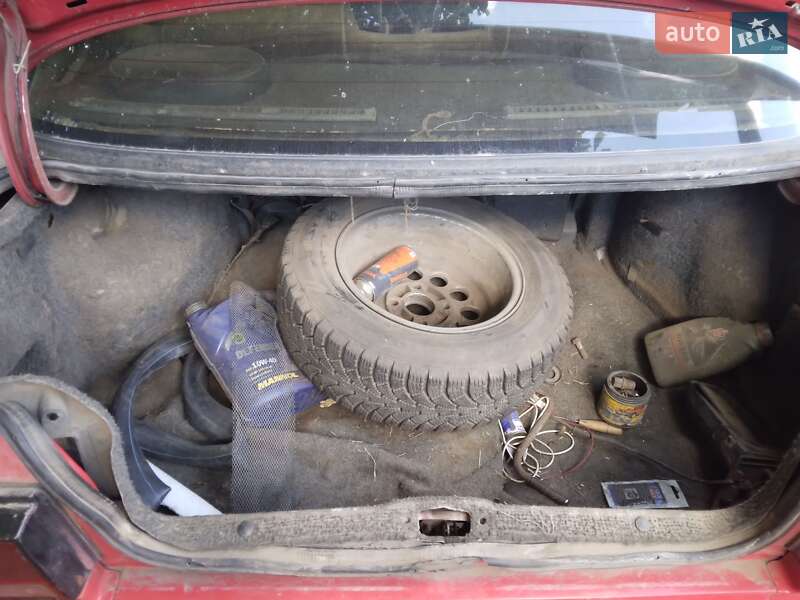 Универсал Nissan Bluebird 1986 в Синельниково