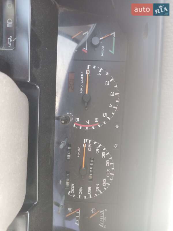 Седан Nissan Bluebird 1989 в Одесі