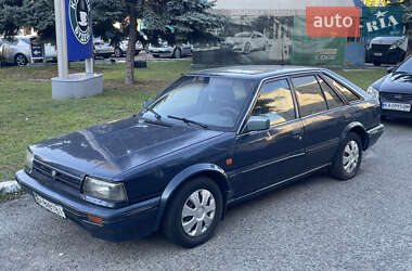 Седан Nissan Bluebird 1989 в Одессе