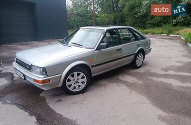 Седан Nissan Bluebird 1986 в Запоріжжі