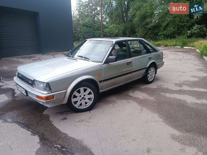 Седан Nissan Bluebird 1986 в Запорожье