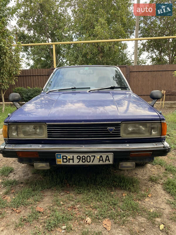 Седан Nissan Bluebird 1982 в 