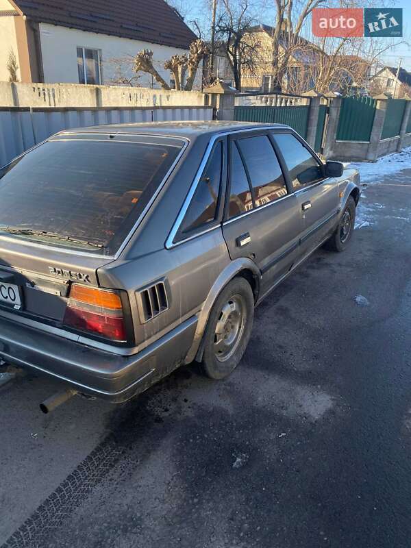 Nissan Bluebird 1986