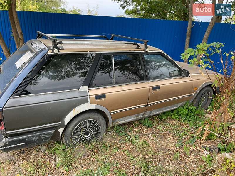 Универсал Nissan Bluebird 1988 в Каневе