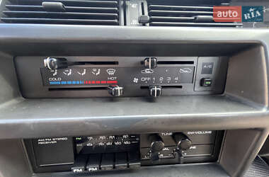 Седан Nissan Bluebird 1984 в  фото 8 Седан Nissan Bluebird 1984 в