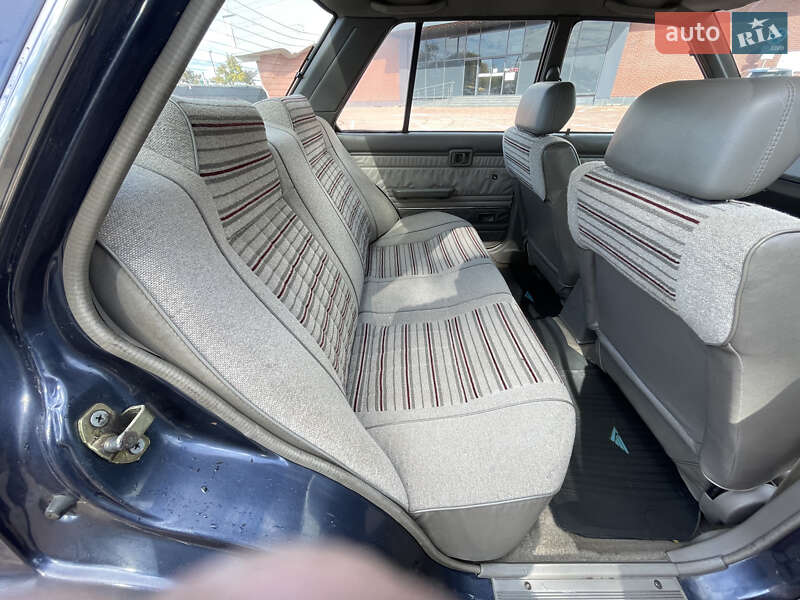 Седан Nissan Bluebird 1984 в Одессе