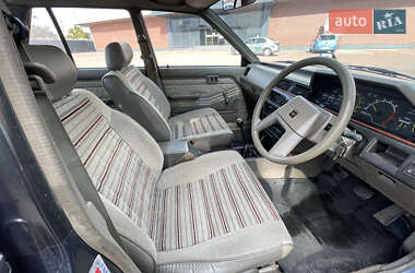 Седан Nissan Bluebird 1984 в  фото 16 Седан Nissan Bluebird 1984 в