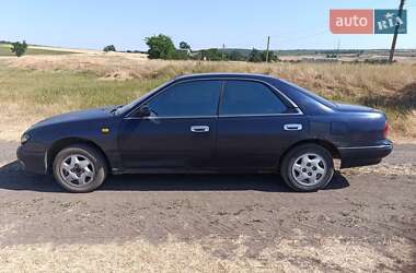 Седан Nissan Bluebird 1992 в Роздільній