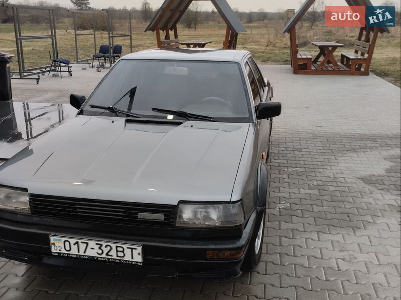 Nissan Bluebird 1987