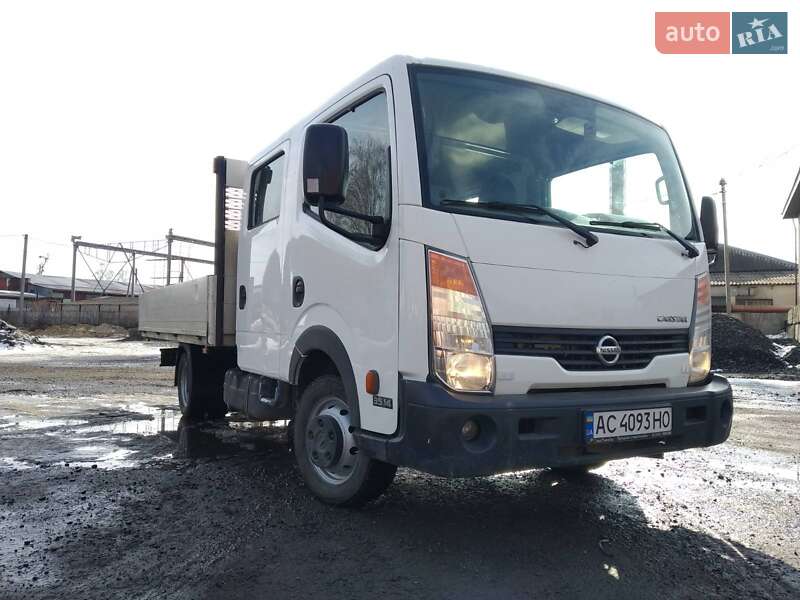 Борт Nissan Cabstar 2012 в Луцьку