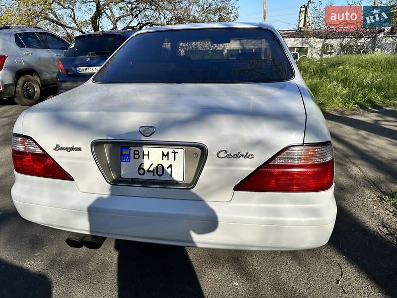 Седан Nissan Cedric 1995 в Одесі