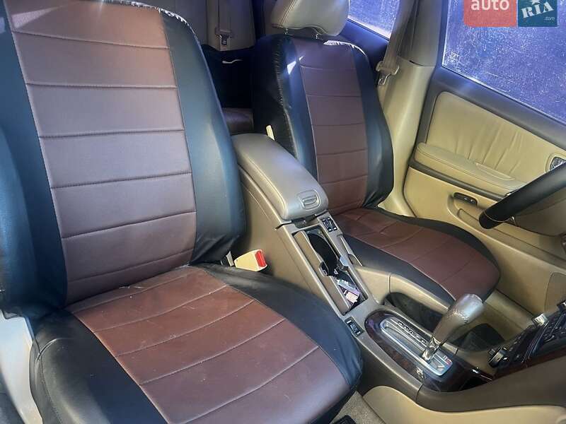 Седан Nissan Cefiro 2004 в Измаиле