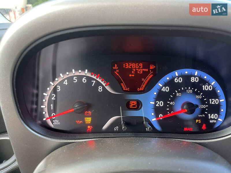 Минивэн Nissan Cube 2012 в Киеве