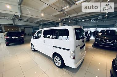 Мінівен Nissan e-NV200 2017 в 