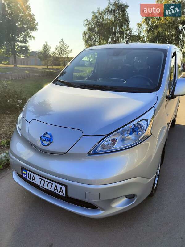 Минивэн Nissan e-NV200 2016 в Житомире