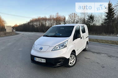 Вантажний фургон Nissan e-NV200 2017 в Тернополі