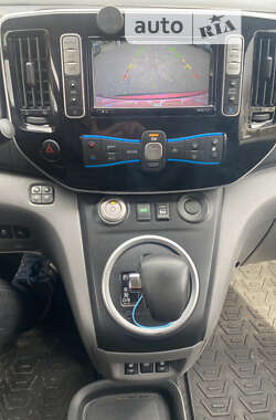Минивэн Nissan e-NV200 2018 в Дубно