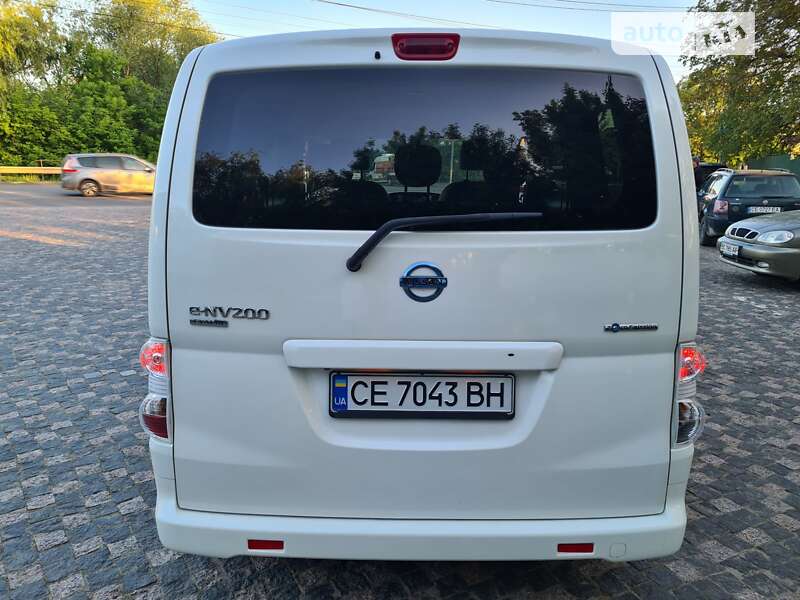 Минивэн Nissan e-NV200 2015 в Черновцах