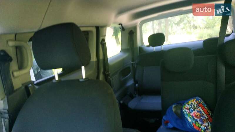 Мінівен Nissan e-NV200 2015 в Дрогобичі