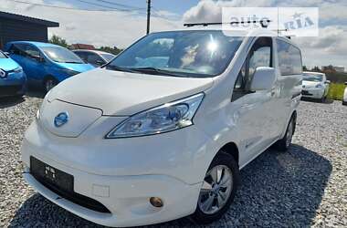 Мінівен Nissan e-NV200 2015 в Вінниці