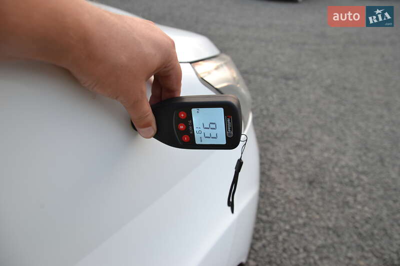 Вантажний фургон Nissan e-NV200 2015 в Луцьку