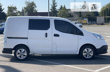 Вантажний фургон Nissan e-NV200 2018 в Житомирі