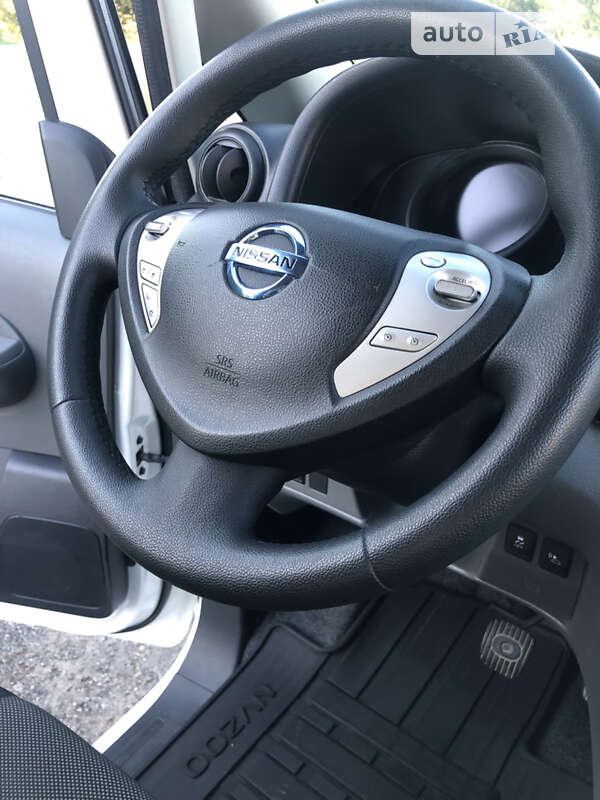 Вантажний фургон Nissan e-NV200 2016 в Вінниці