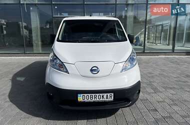 Вантажний фургон Nissan e-NV200 2018 в Львові