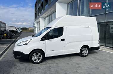 Вантажний фургон Nissan e-NV200 2018 в Львові