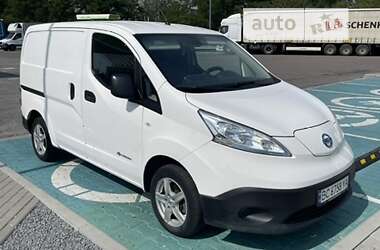 Грузовой фургон Nissan e-NV200 2016 в Львове