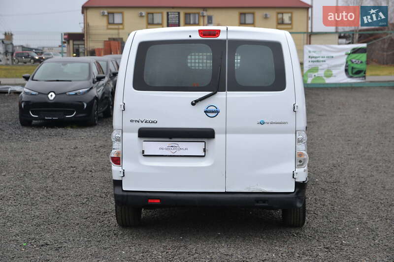 Грузовой фургон Nissan e-NV200 2020 в Луцке