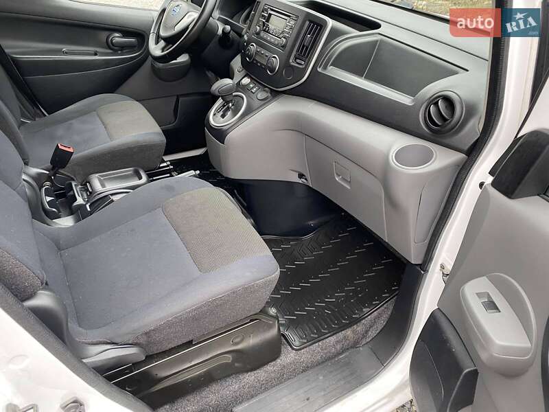 Минивэн Nissan e-NV200 2018 в Житомире фото 11 Минивэн Nissan e-NV200 2018 в Житомире