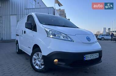 Грузовой фургон Nissan e-NV200 2020 в Хмельницком