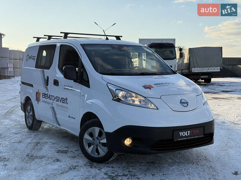 Грузовой фургон Nissan e-NV200 2014 в Владимире