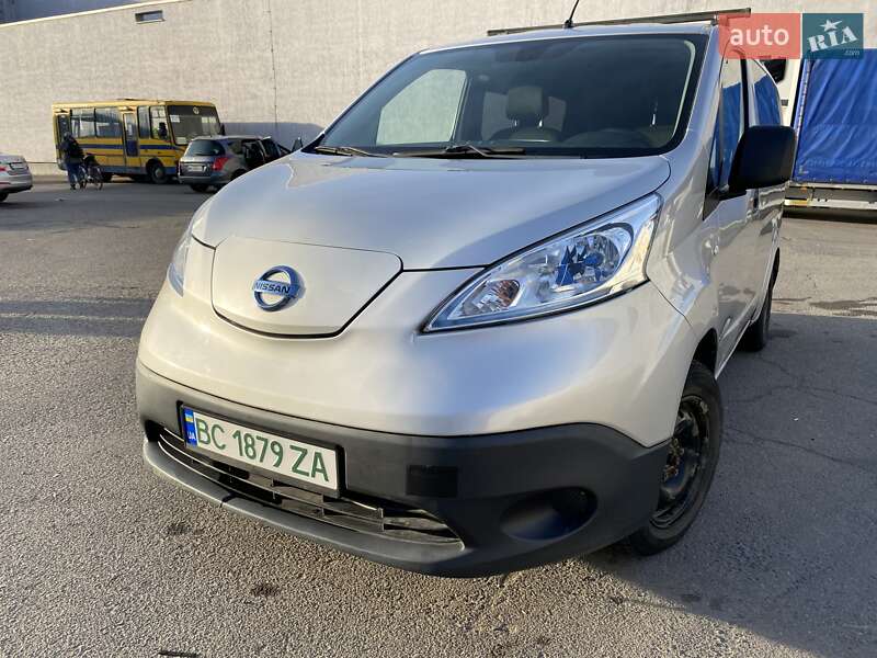 Мінівен Nissan e-NV200 2014 в Львові