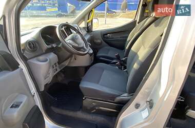 Минивэн Nissan e-NV200 2018 в 