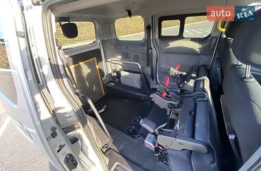 Минивэн Nissan e-NV200 2018 в 