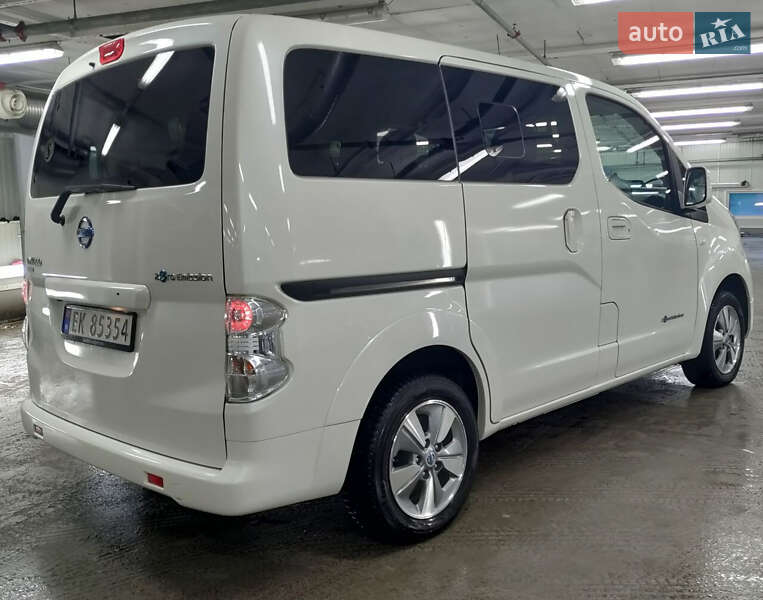 Мінівен Nissan e-NV200 2018 в Києві