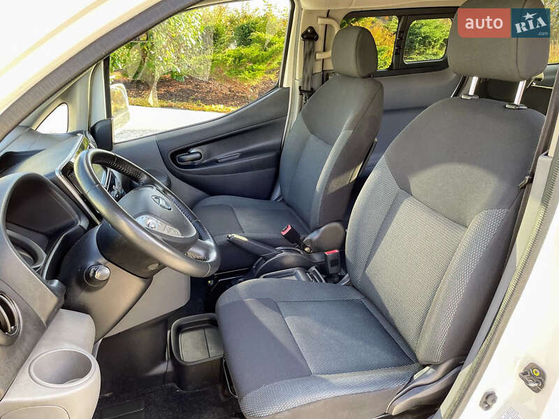 Мінівен Nissan e-NV200 2018 в Києві