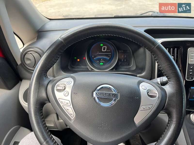 Мінівен Nissan e-NV200 2017 в Шостці