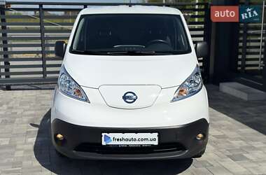 Грузовой фургон Nissan e-NV200 2019 в 