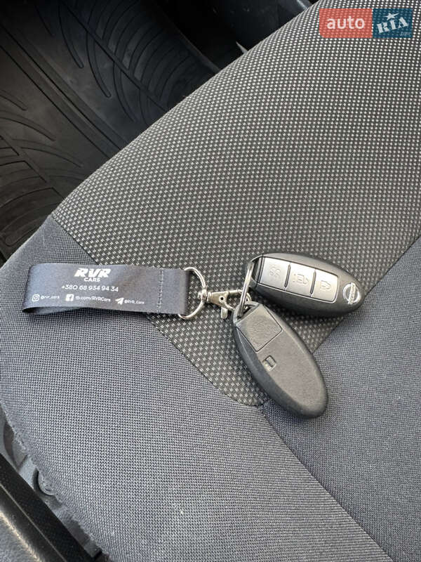 Вантажний фургон Nissan e-NV200 2015 в Тернополі